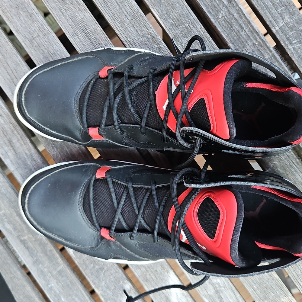 Men's Jordan Black and Red "Flight Club '91" Athletic Shoes - Size 12 - Picture 8 of 8